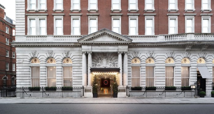 Hotel hotels shelbourne marriott historic traveler glamour style